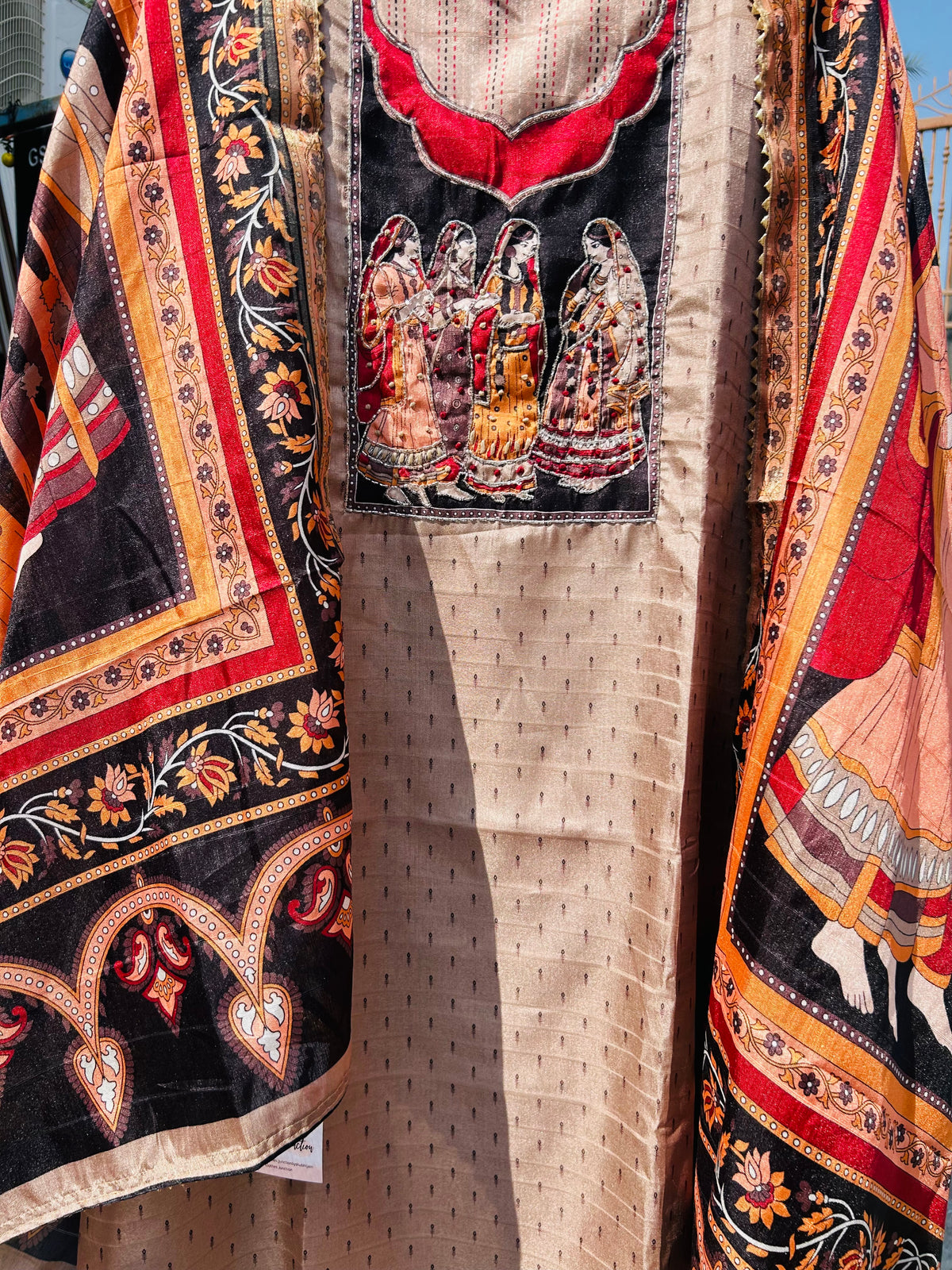 UNSTITCHED SUIT - ISLA