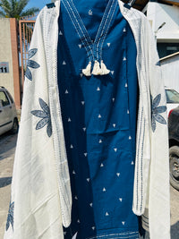 UNSTITCHED SUIT - CANILA