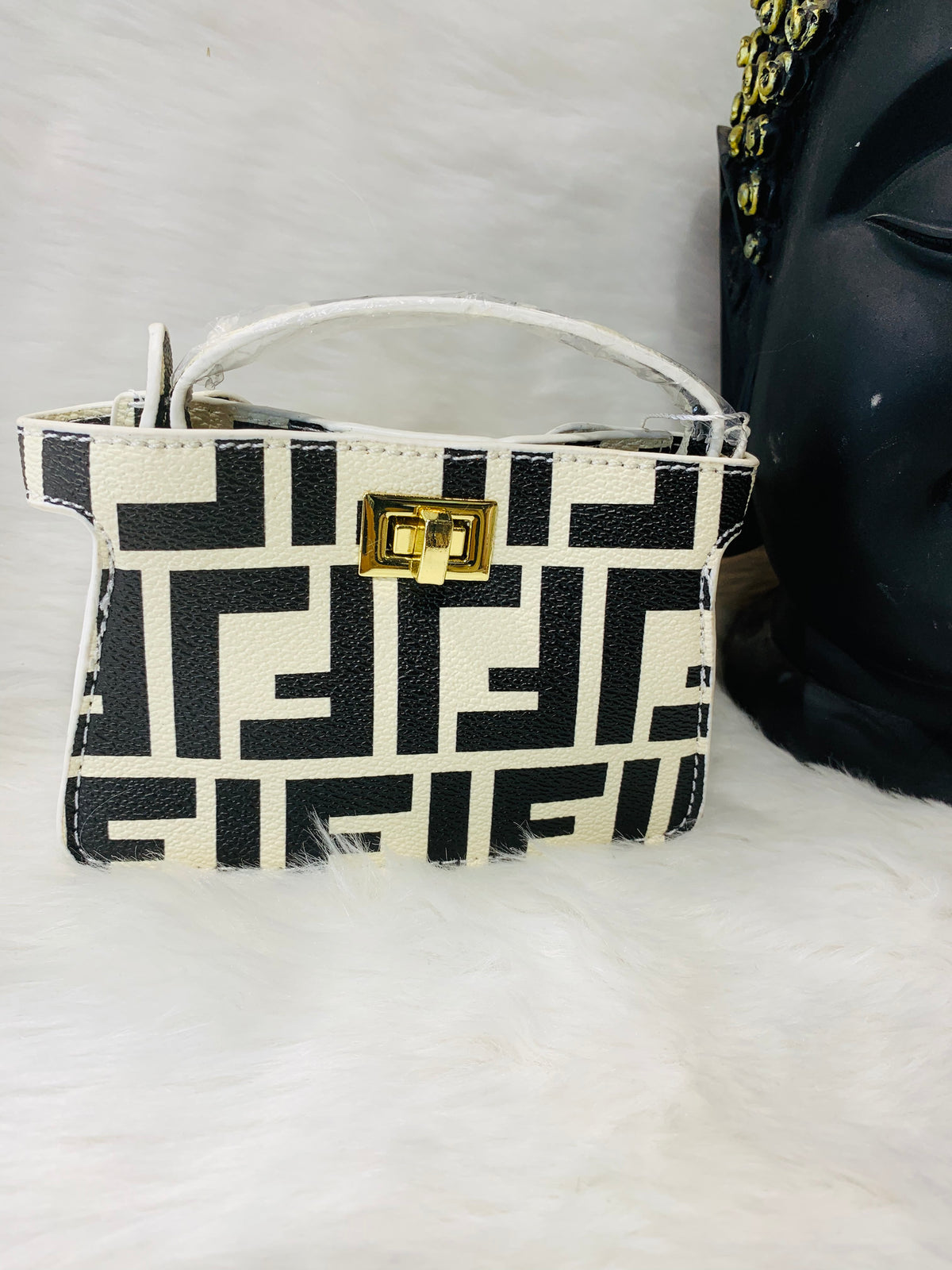 HANDBAG